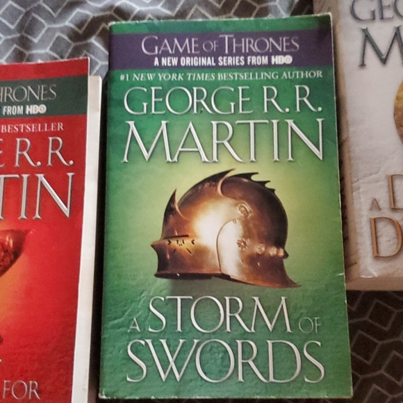 Game of Thrones paperback Books - Picture 3 of 7